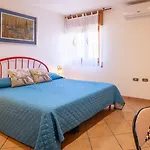 Laide Mediterranea Con A Piedi Garage E Aria Cond * Castelsardo