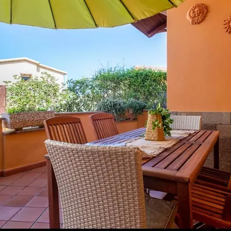Laide Mediterranea Con A Piedi Garage E Aria Cond